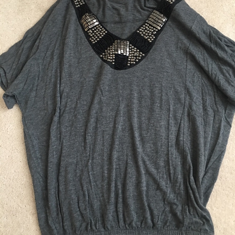 Flowy Top! - Picture 2 of 4
